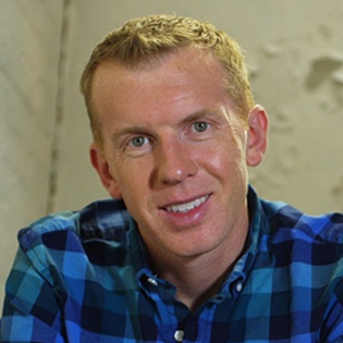 about_us_team_pic_aaron