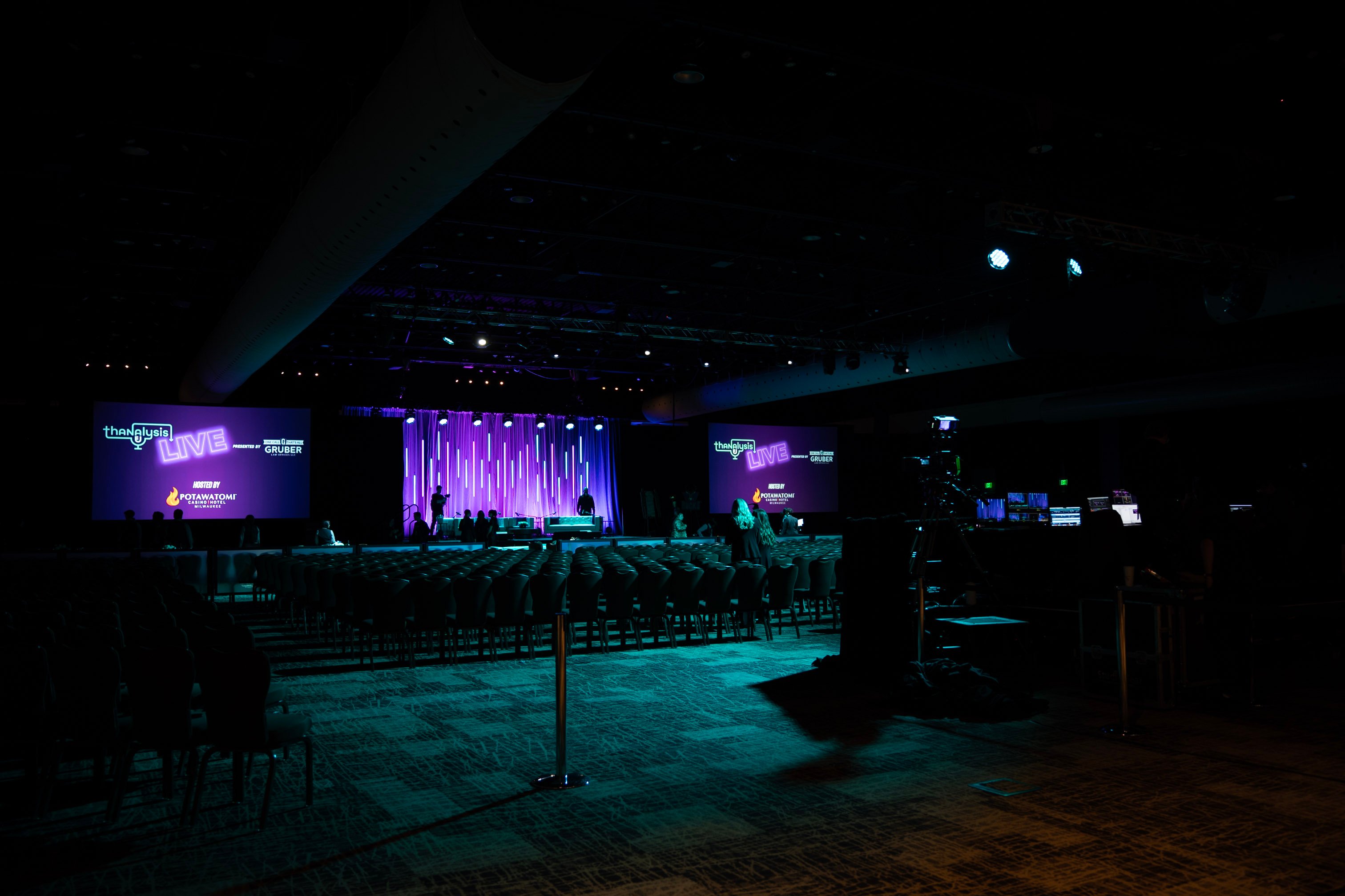 Thanalysis Live Stage